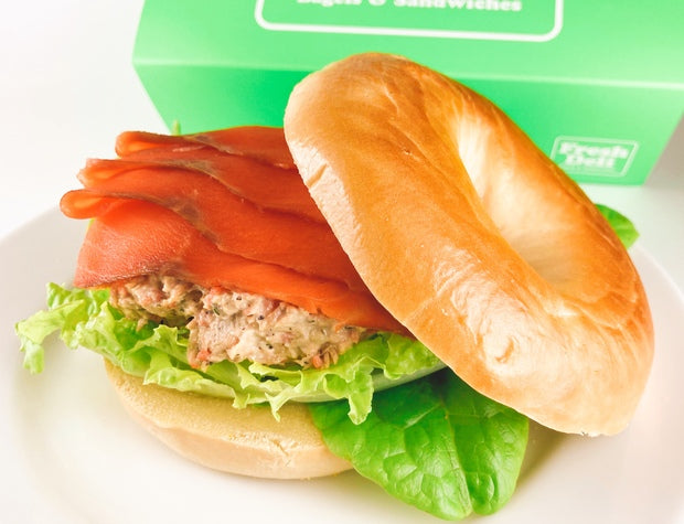 17. TUNA & SMOKED SALMON BAGEL