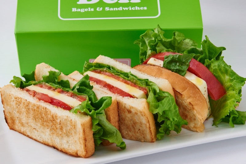 16. MOZZARELLA & TOMATO