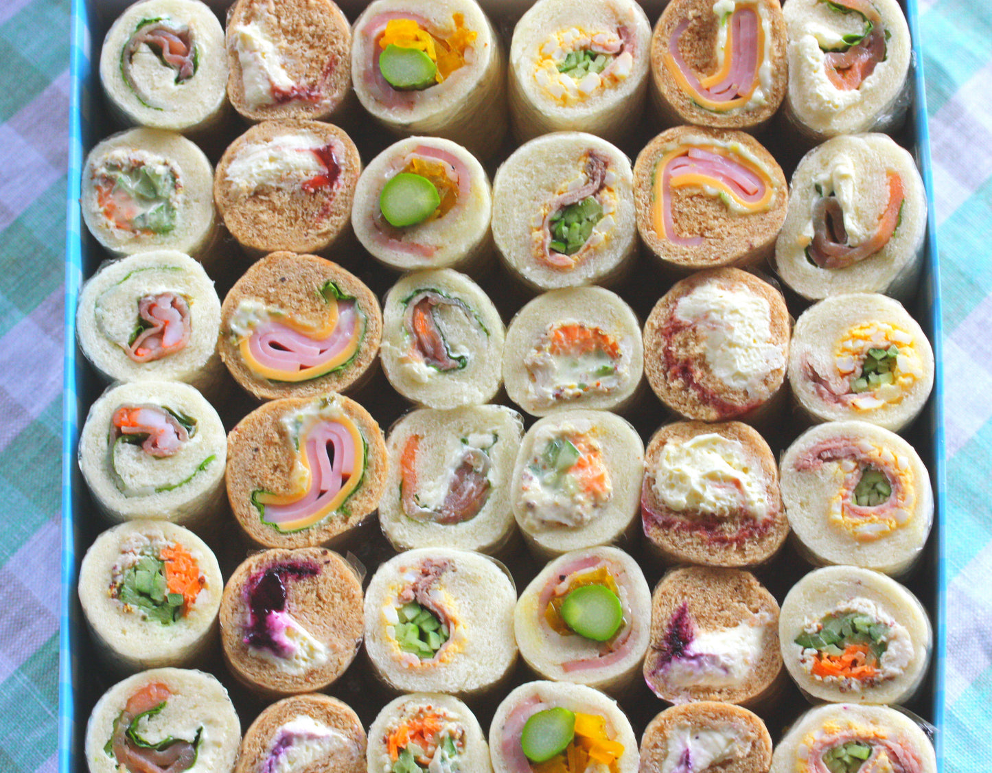 7. ROLL SANDWICH BOX(2日前までのご予約のみ)