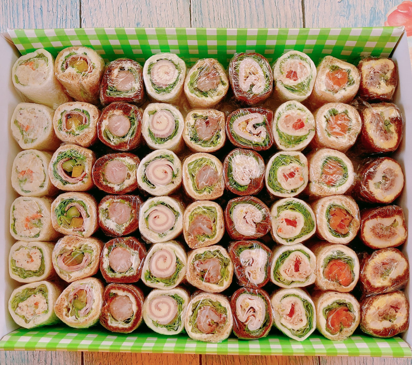 8. PREMIUM ROLL SANDWICH BOX(2日前までのご予約のみ)