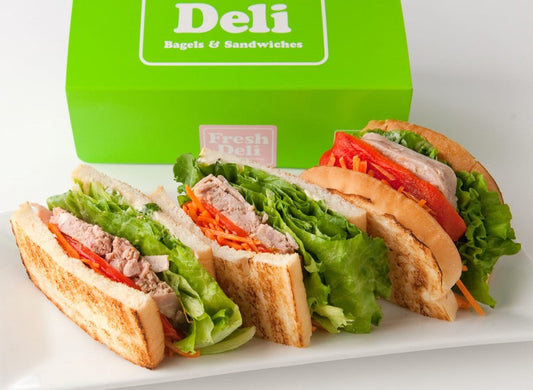 27. Pâté sandwich with orange sauce